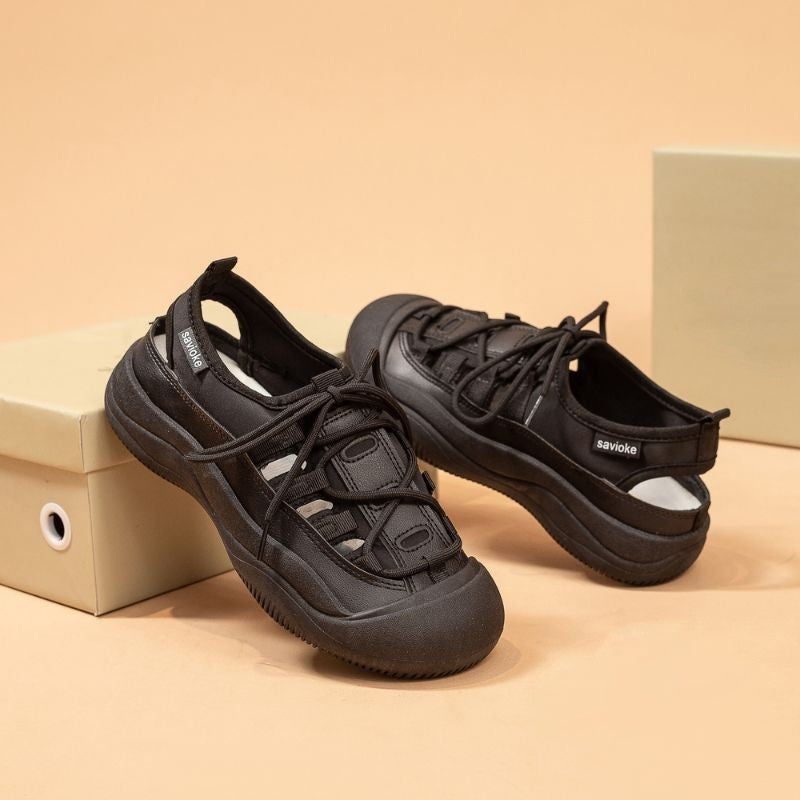 Una | Breathable Cut-Out Platform Shoes