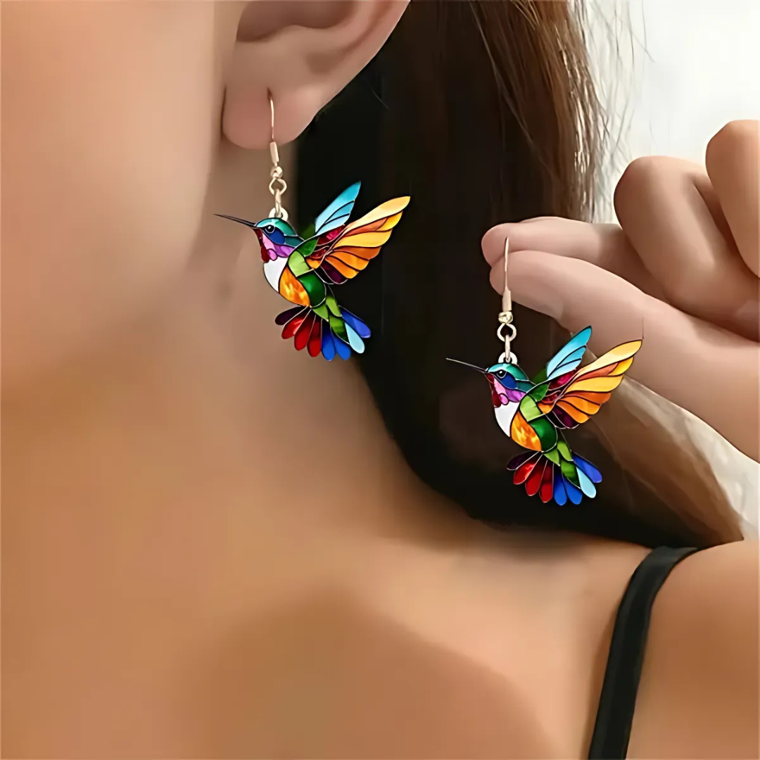 Beautiful Hummingbird Necklace with Bonus Earring – Limited Time Offer
