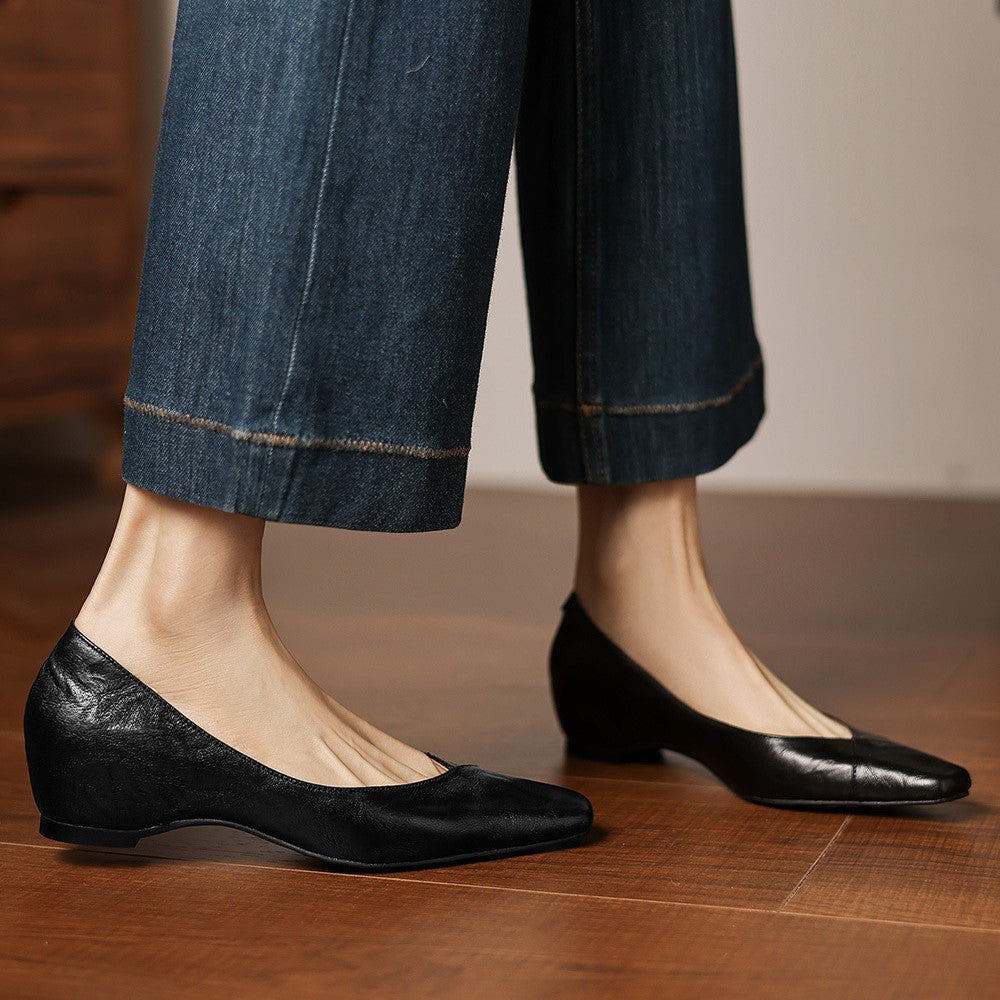 Noémie Square-Toe Leather Flat
