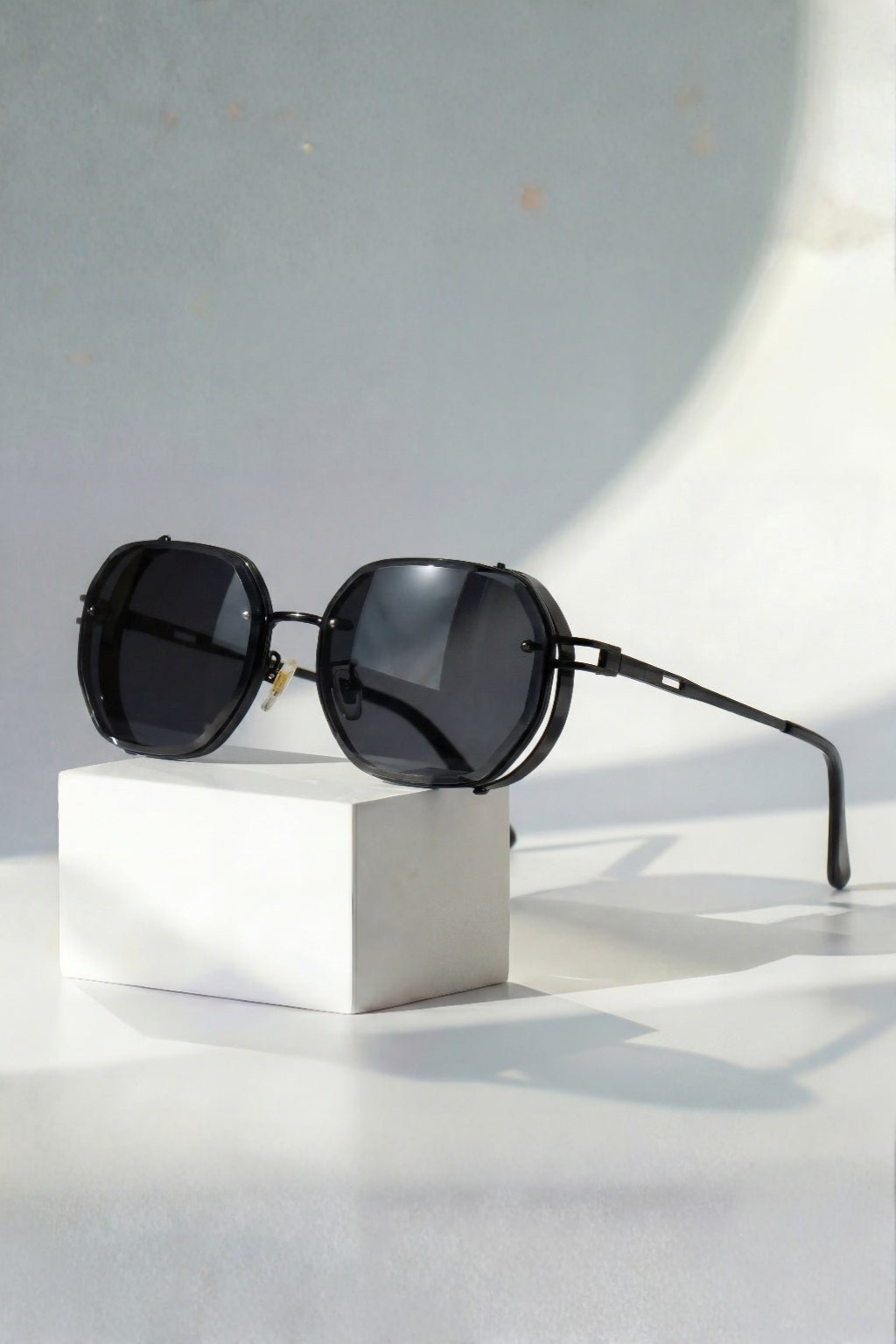 Saoirse | Oversized Geometric Sunglasses