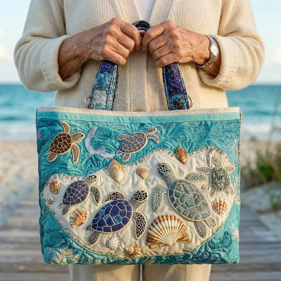 Cordula | Turtle Love Quilted Tote