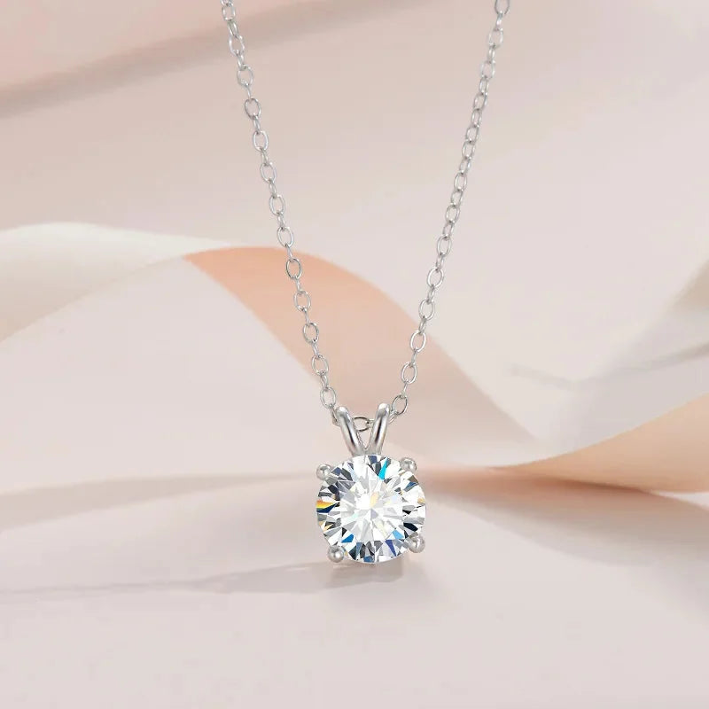 Exclusive Necklace with Moissanite-Style Stone