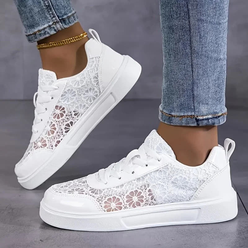Lonneke | Floral Lace Sneakers