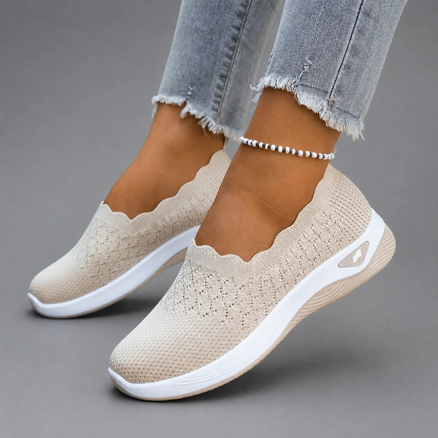 Ruth | Breathable Lightweight Walking Shoes